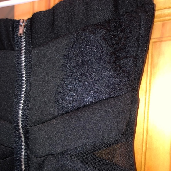 STRAPLESS BLACK DRESS WITH LACE AND MESH ACCENTS - Picture 3 of 4